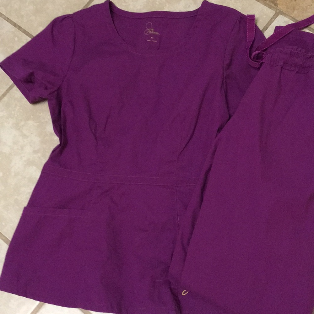 Jaanuu Scrub Set Xs